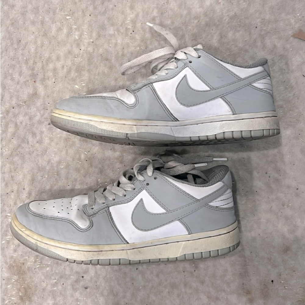 Gray Nike Dunks Sneakers